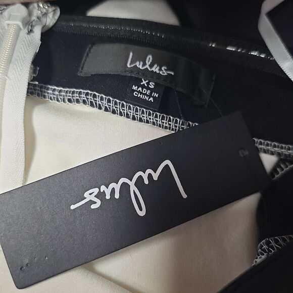 NWT Lulus Impressive Edge White Color Block Strapless Midi Dress Size XS - Picture 5 of 5